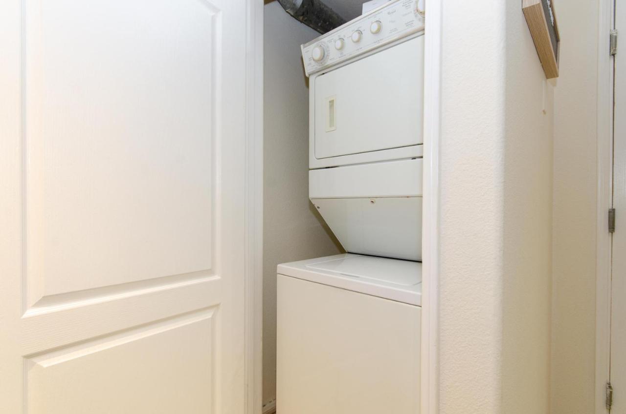 Located Perfectly 2 Bedroom Downtown Los Angeles Лос Анджелис Екстериор снимка