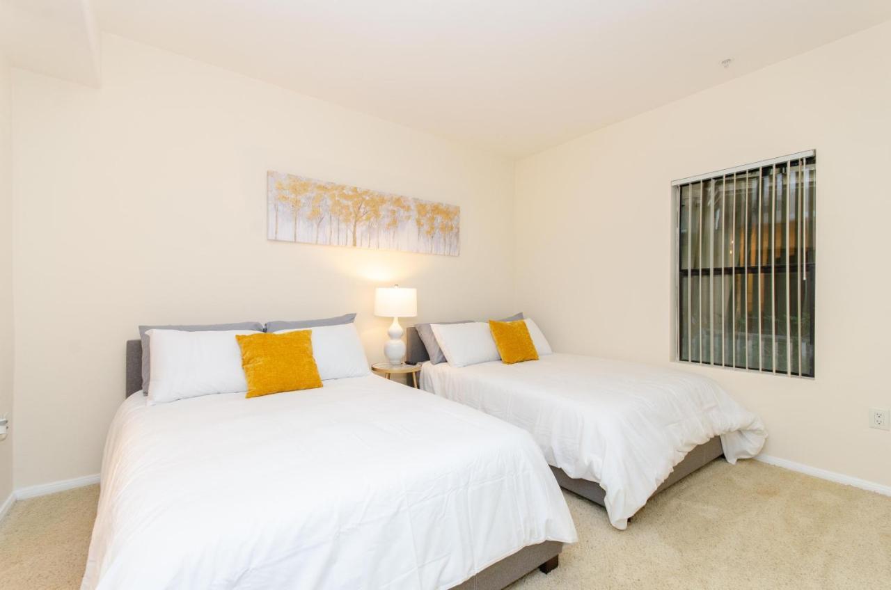 Located Perfectly 2 Bedroom Downtown Los Angeles Лос Анджелис Екстериор снимка