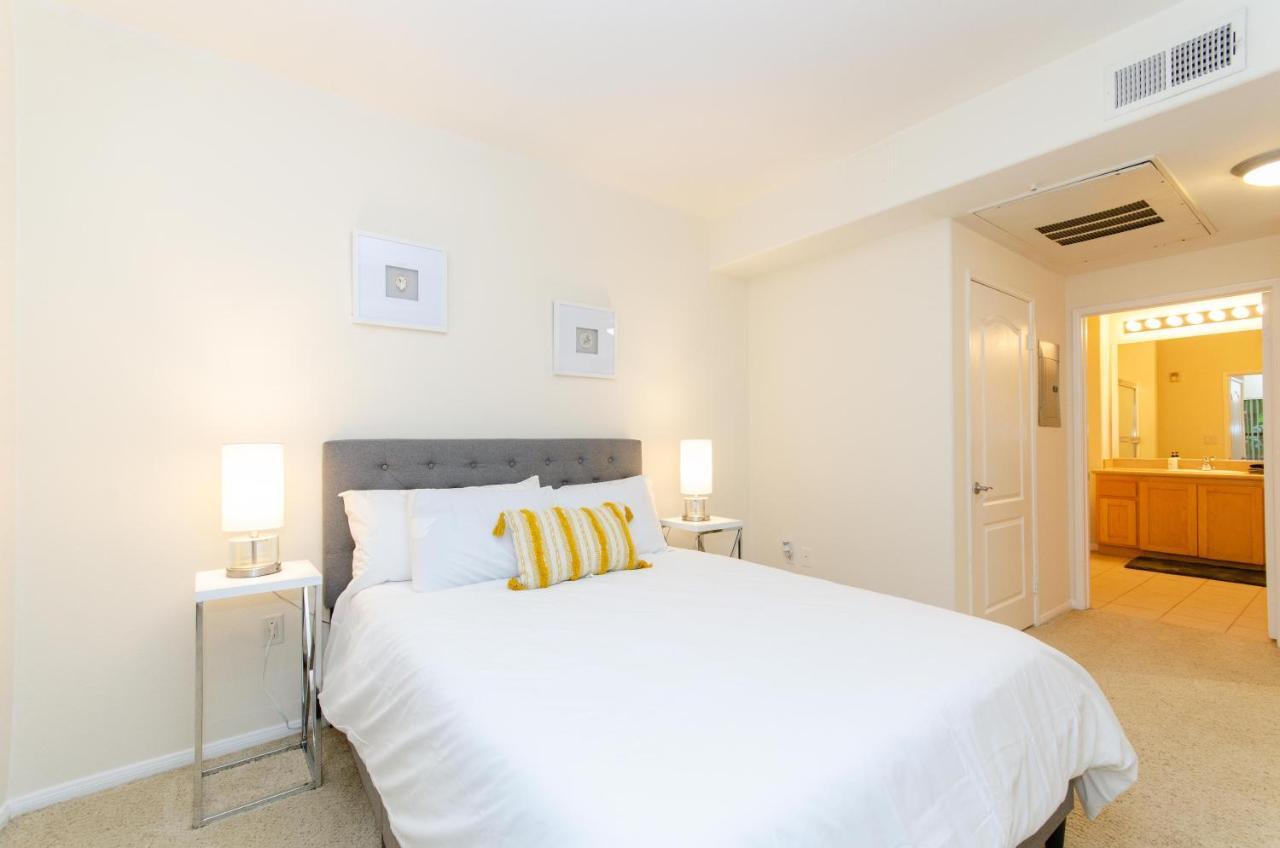 Located Perfectly 2 Bedroom Downtown Los Angeles Лос Анджелис Екстериор снимка