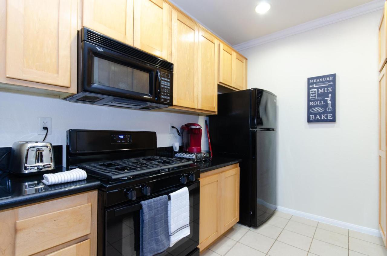 Located Perfectly 2 Bedroom Downtown Los Angeles Лос Анджелис Екстериор снимка
