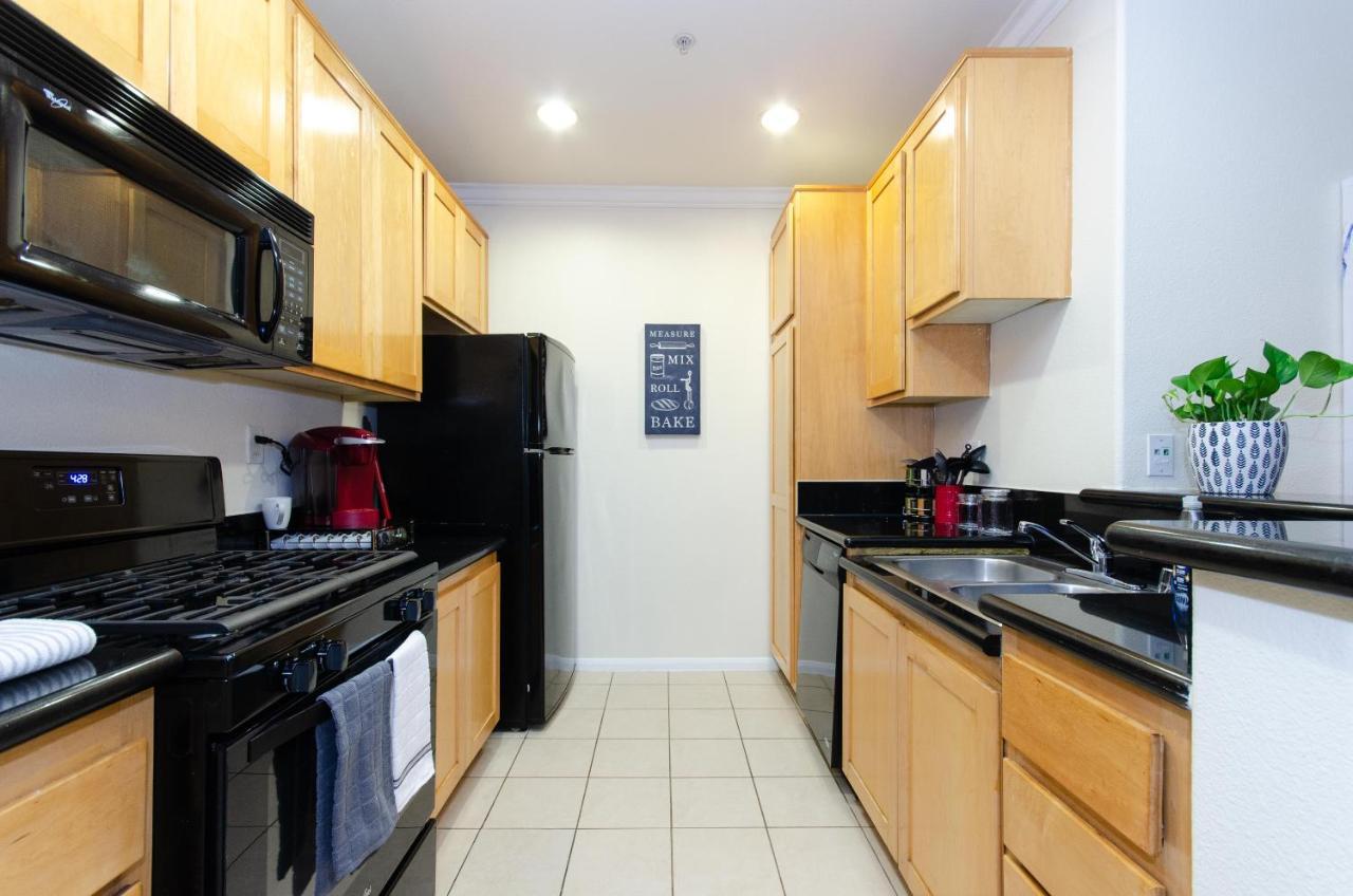 Located Perfectly 2 Bedroom Downtown Los Angeles Лос Анджелис Екстериор снимка